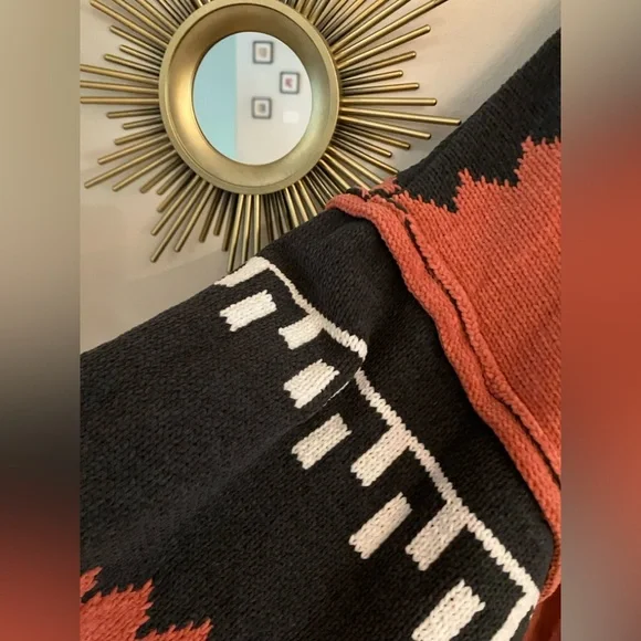 NWOT POL Black, Rust-Orange and White Aztec style Fringed Chenille Cardigan - Picture 4 of 7